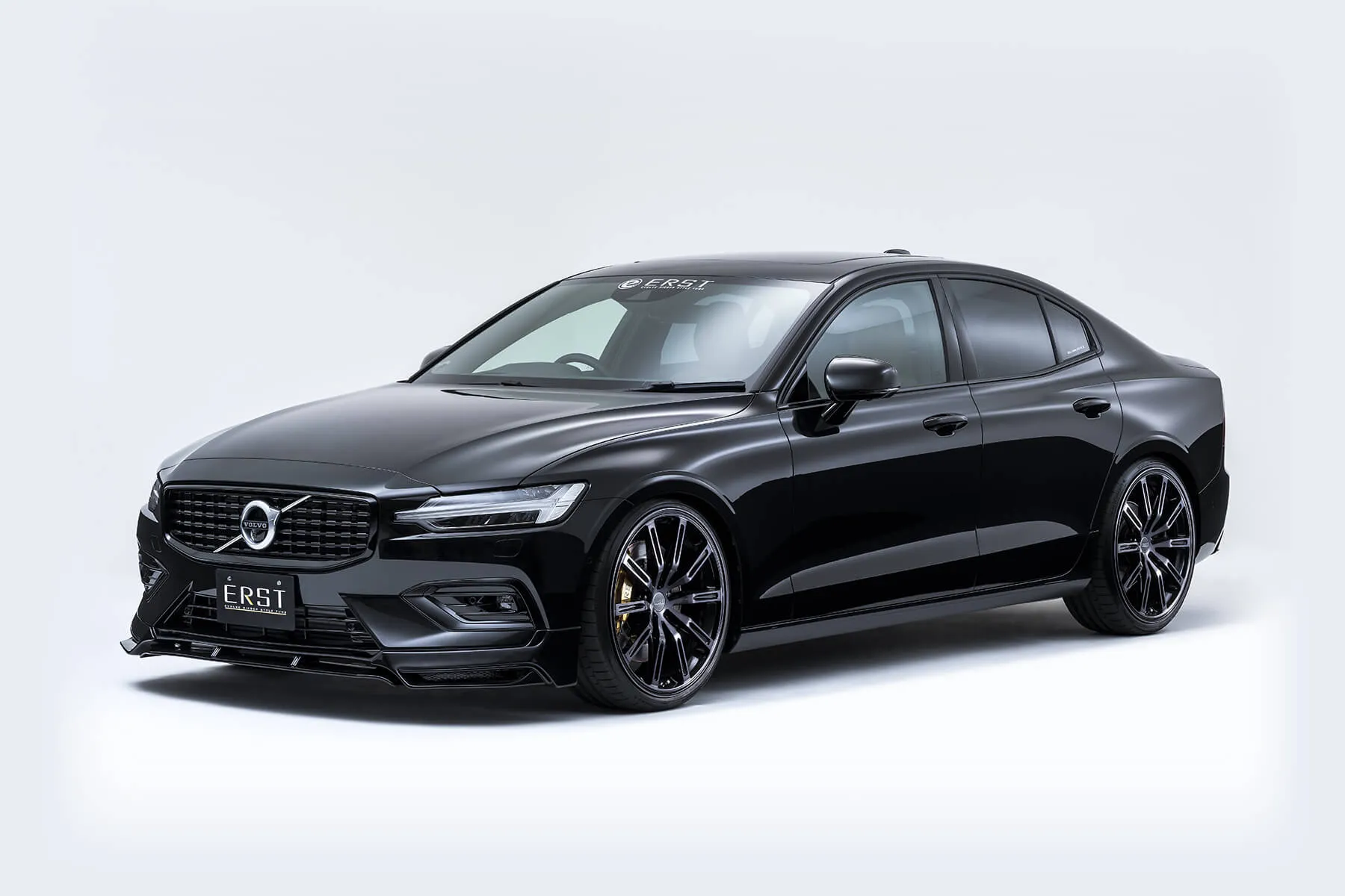 Check our price and buy ERST body kit for Volvo S60!