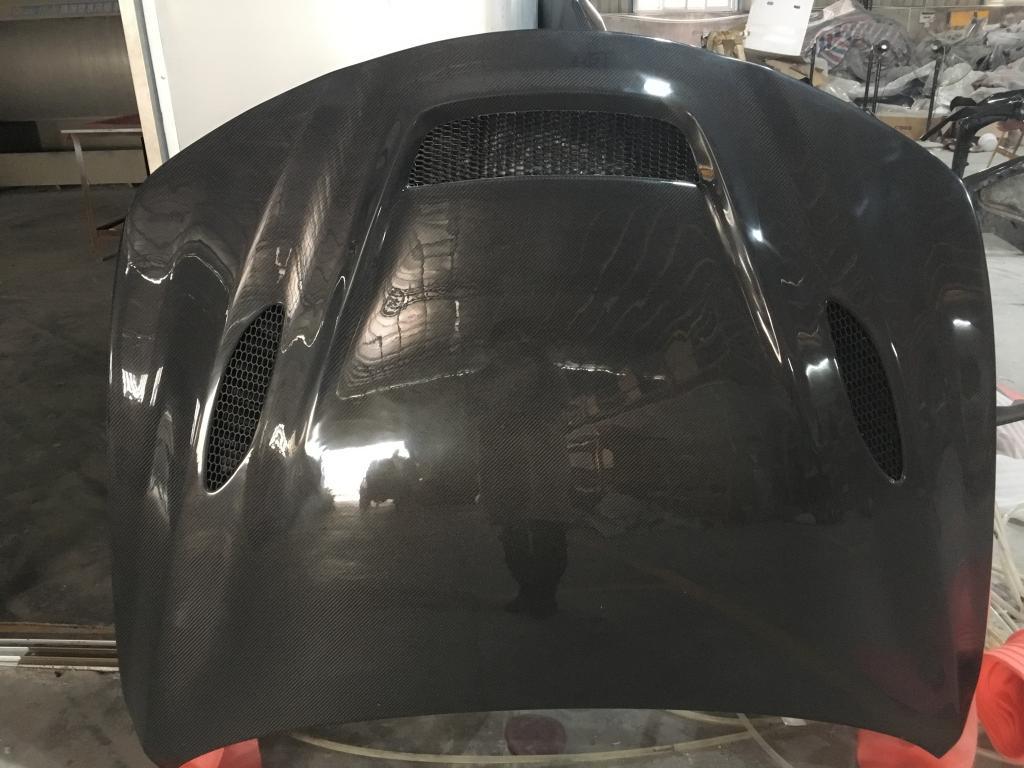 Carbon Fiber Car Bonnet for Alfa Romeo Giulia