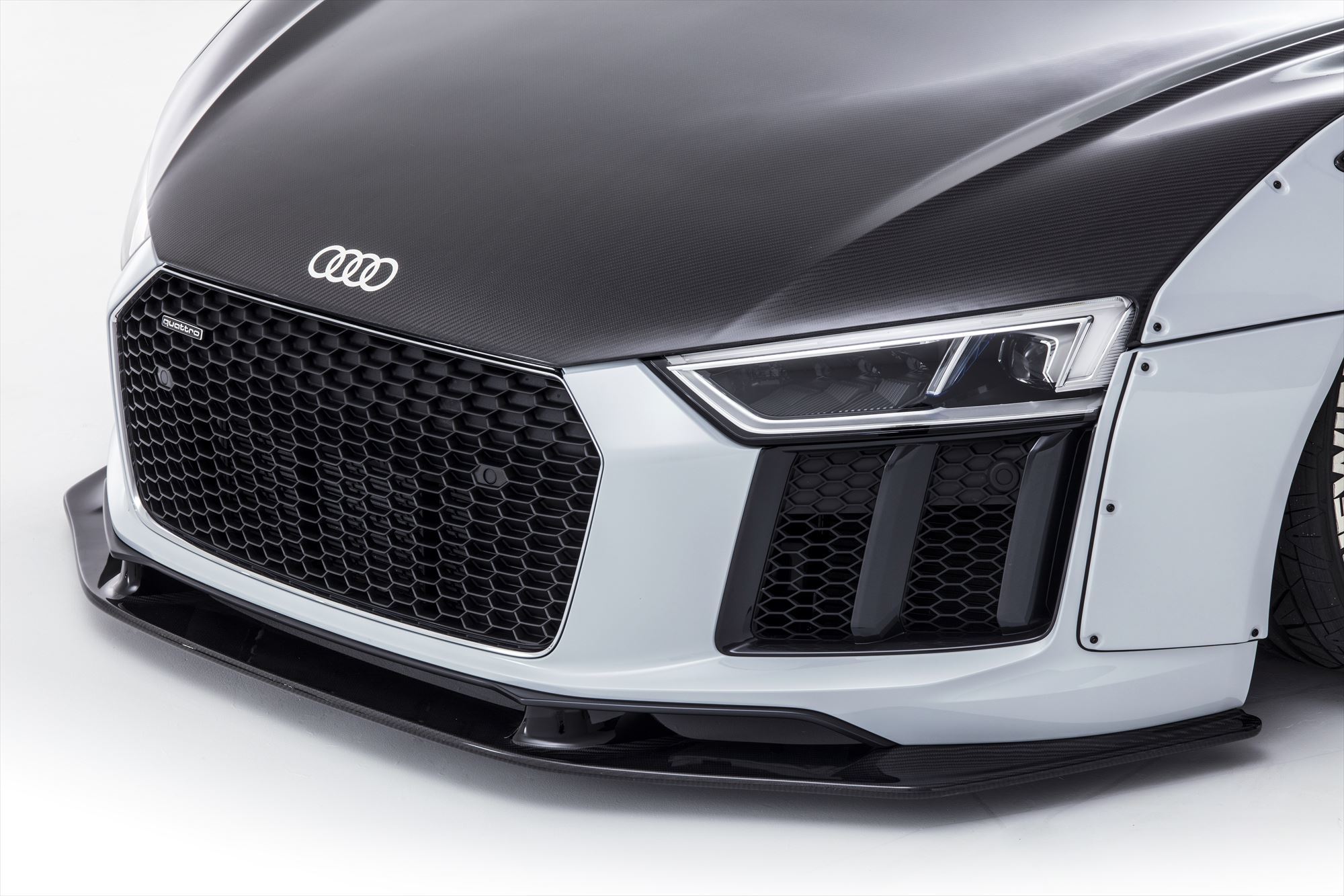 NEWING Bodi Kit for Audi R8-RSR Alpil new style