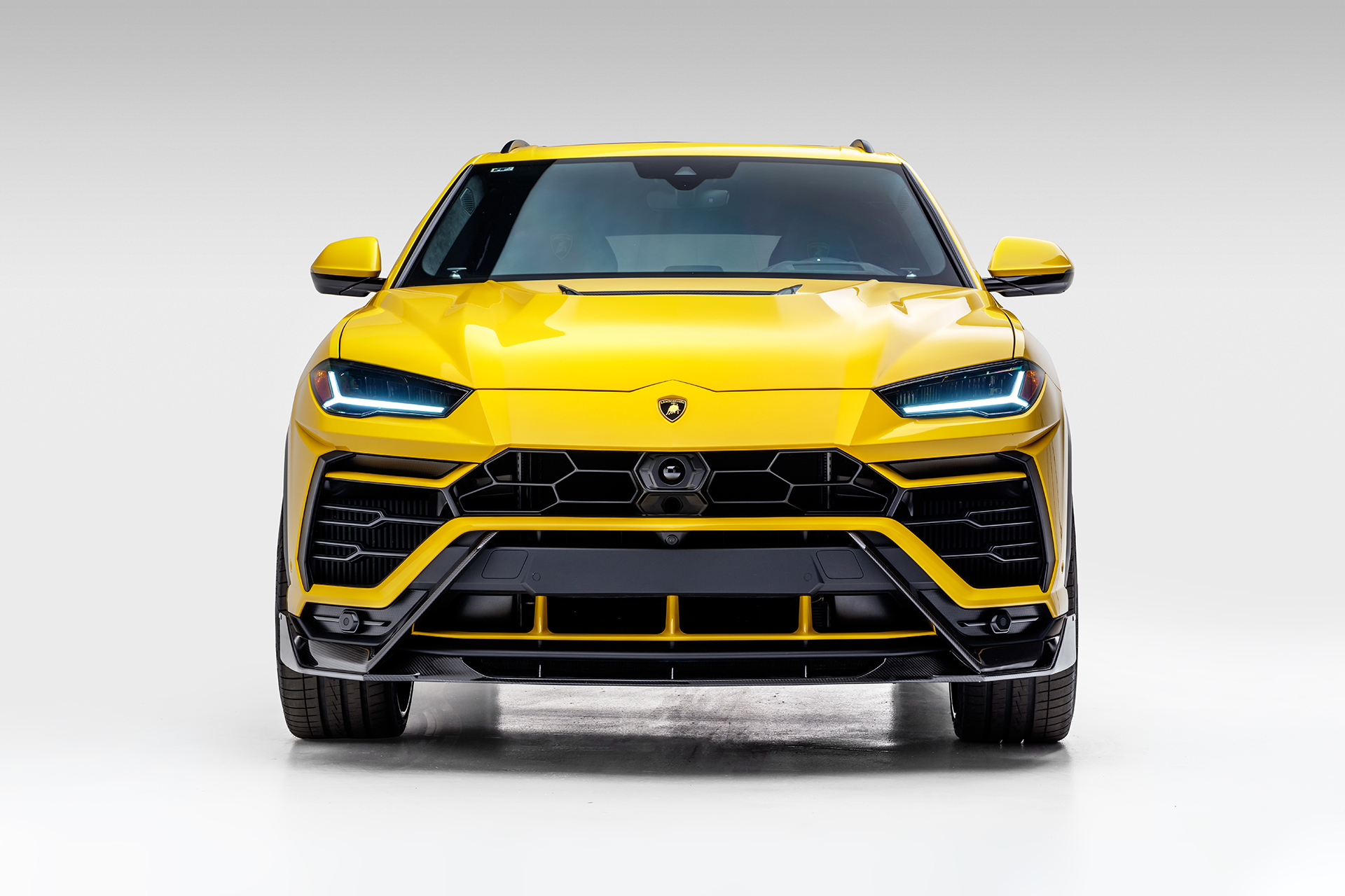 Vorsteiner Nero body kit for Lamborghini Urus carbon fiber