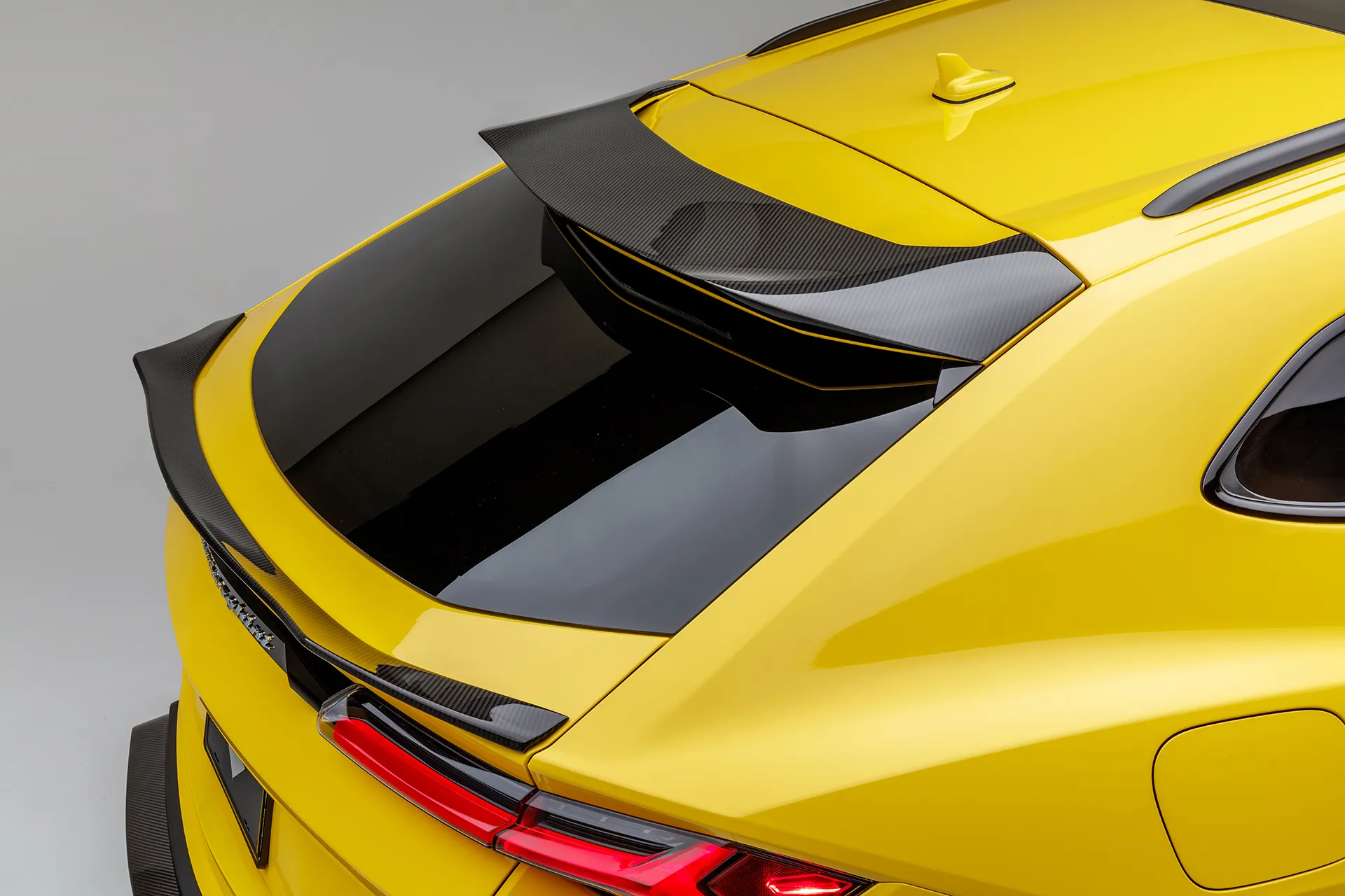 Vorsteiner Nero body kit for Lamborghini Urus latest model