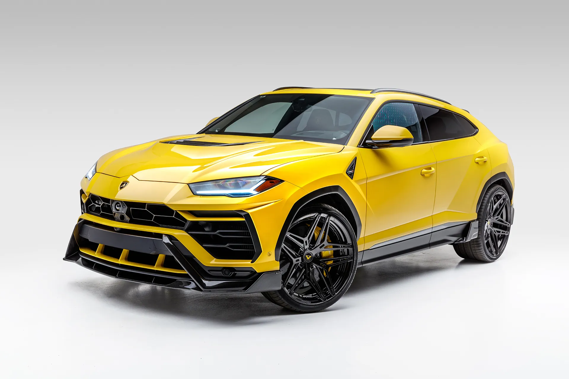 Vorsteiner Nero body kit for Lamborghini Urus new style