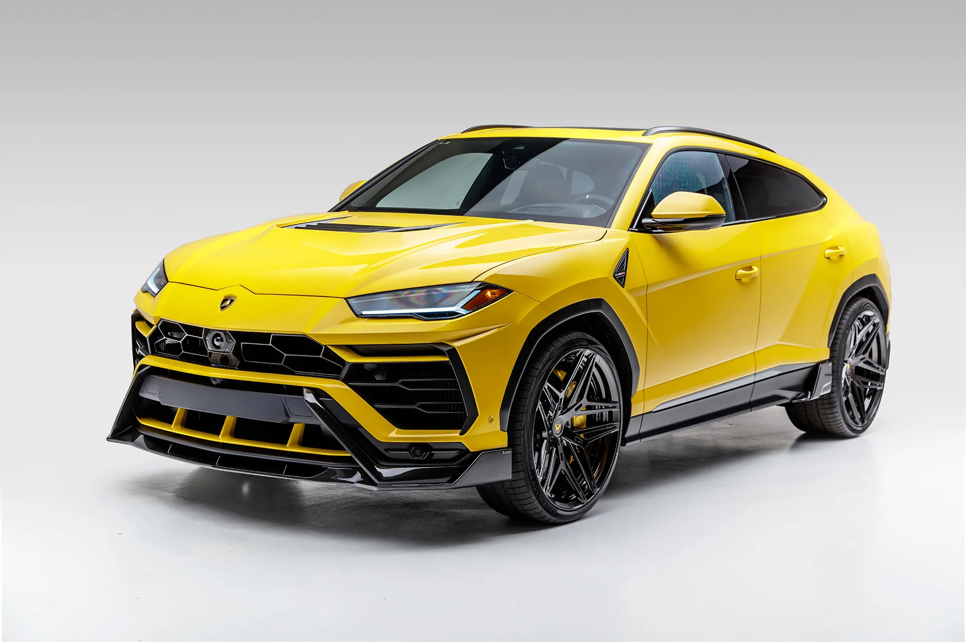 Vorsteiner Nero body kit for Lamborghini Urus new style
