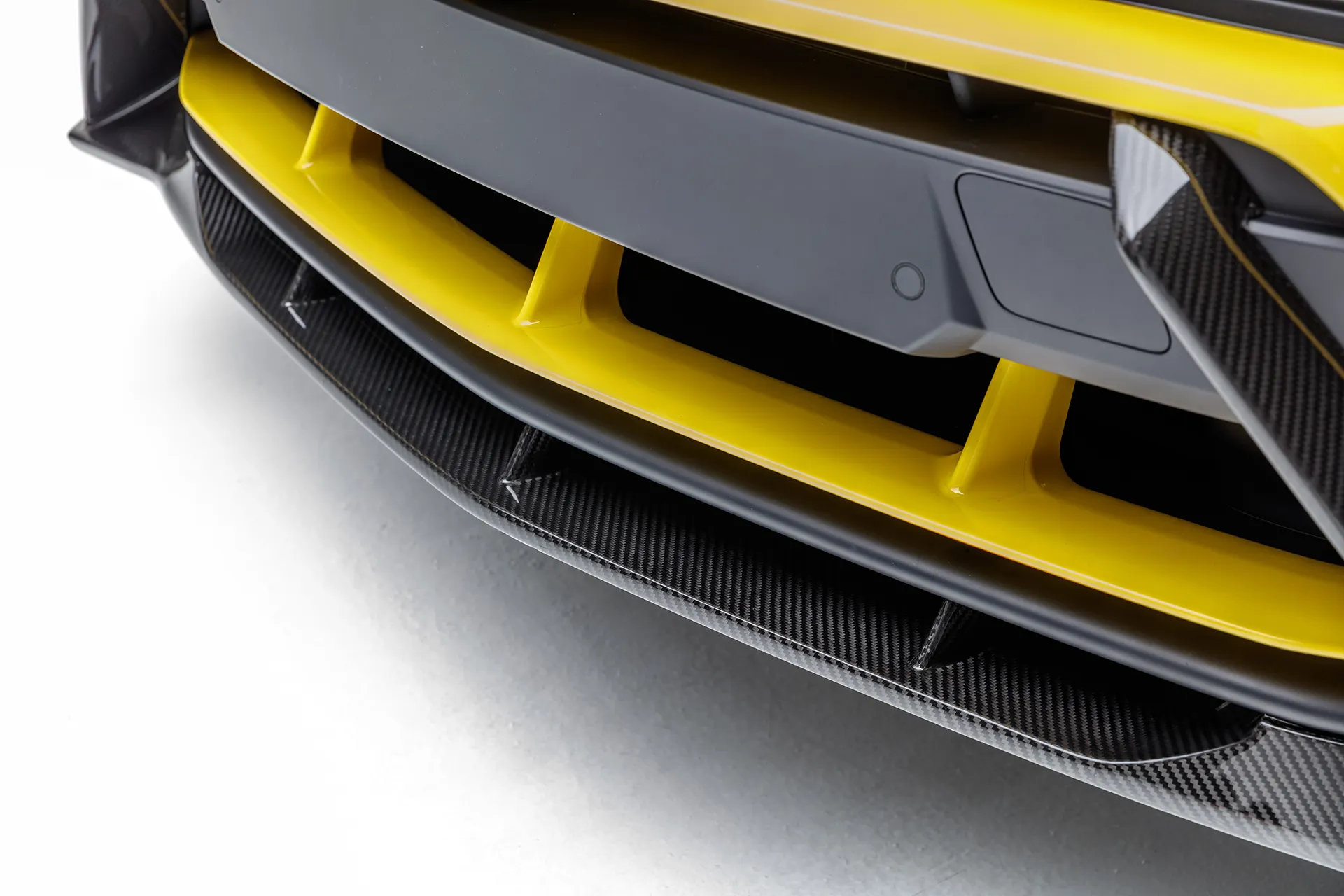 Vorsteiner Nero body kit for Lamborghini Urus new style