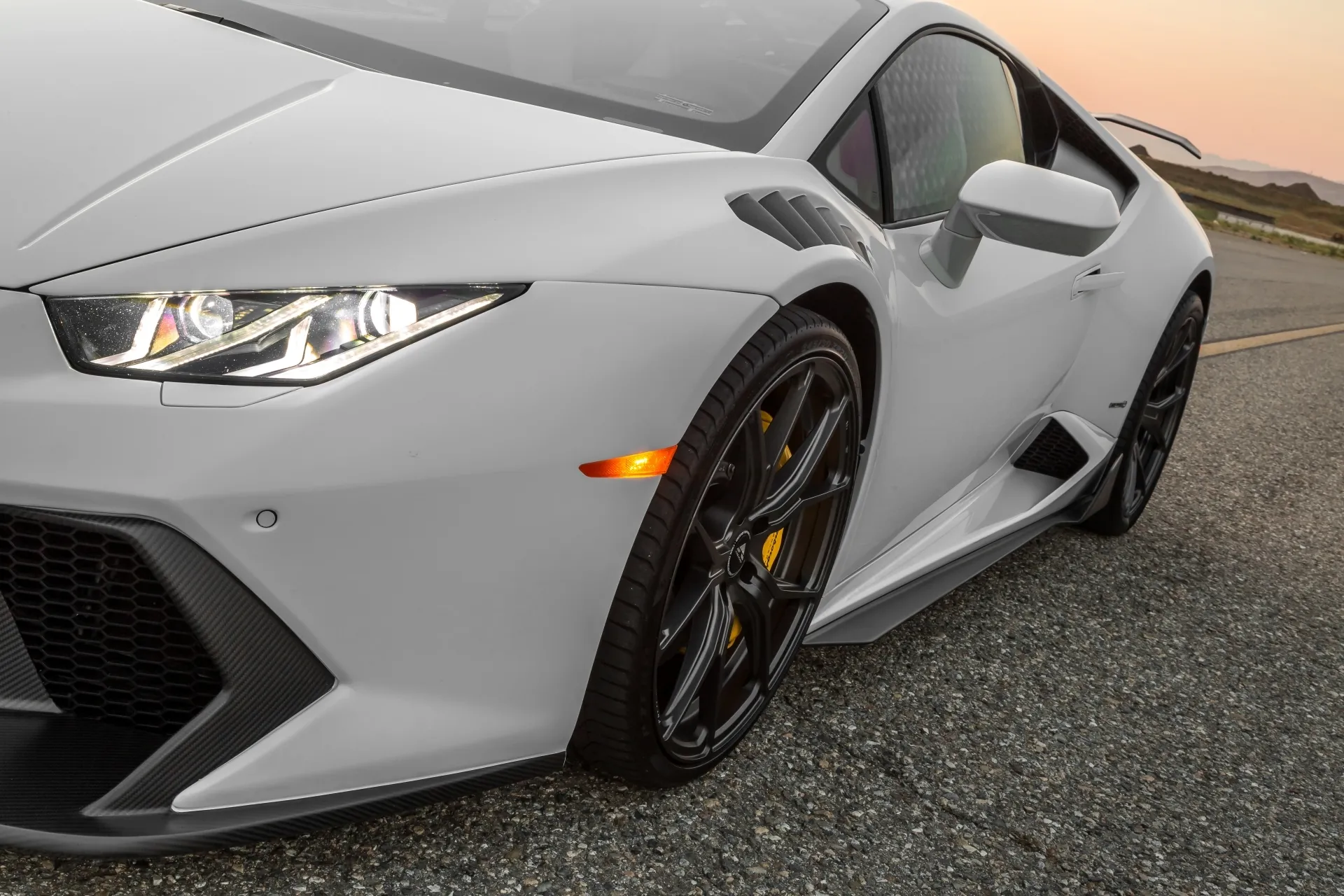 Vorsteiner Nero body kit for Lamborghini Huracan Novara