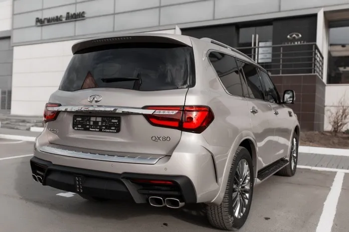 images-products-1-1250-232981730-Infiniti-QX80-Missuro-S-champagne-Chelyabinsk_06-700x466.jpg