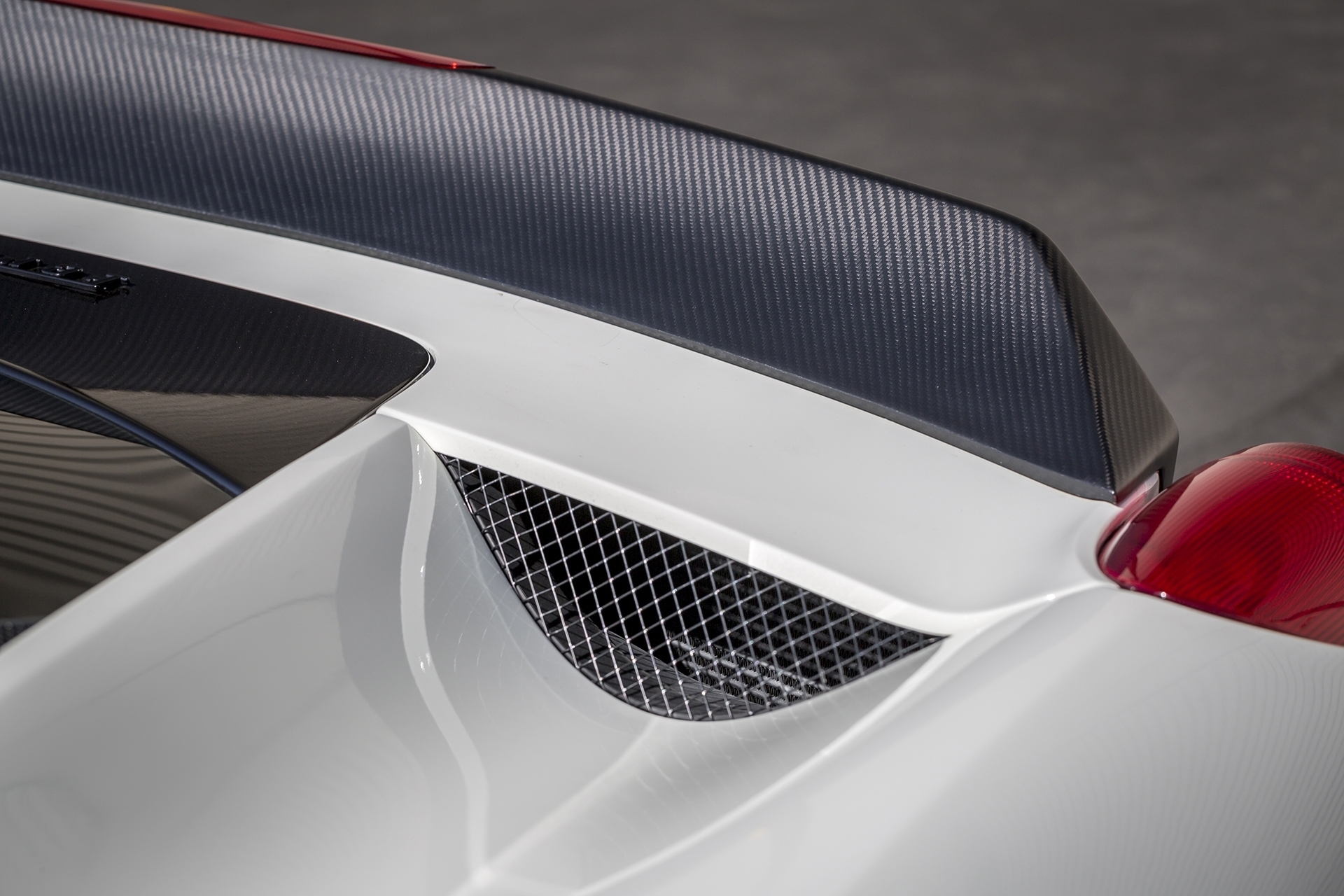 Vorsteiner Nero body kit for Ferrari 458 carbon fiber