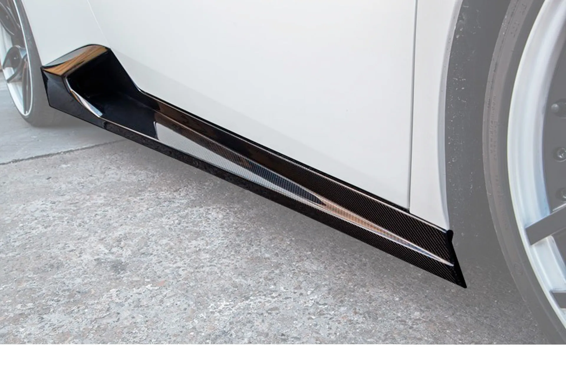 Carbon fiber side panels Novitec Style for Lamborghini Huracan