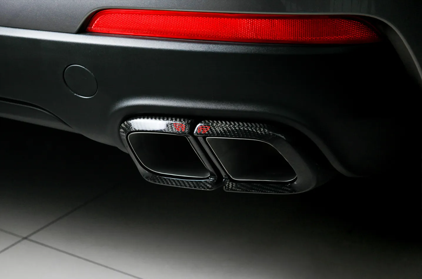 IPE exhaust system for Maserati Levante / S