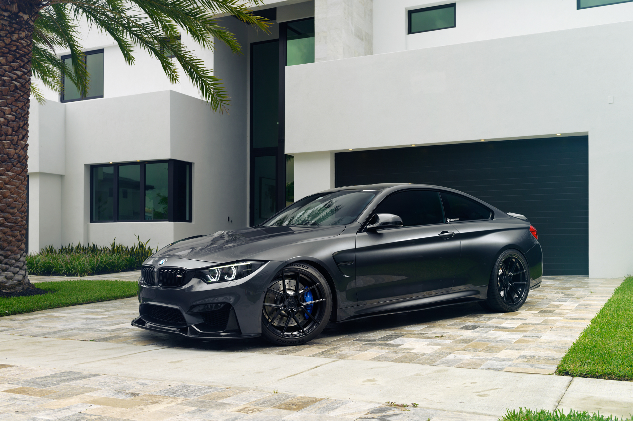 Bmw f 8 cheap