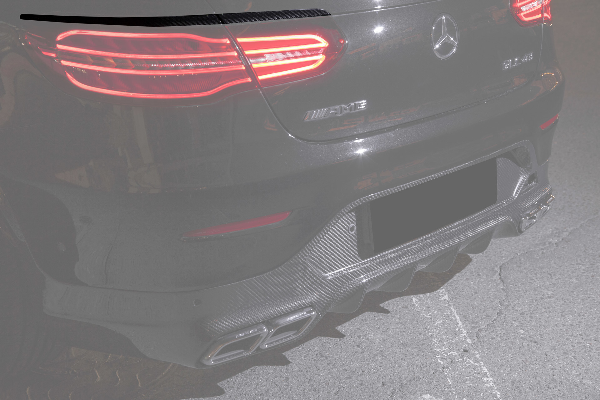 Hodoor Performance Carbon fiber overlay over the lights for Mercedes GLC-class