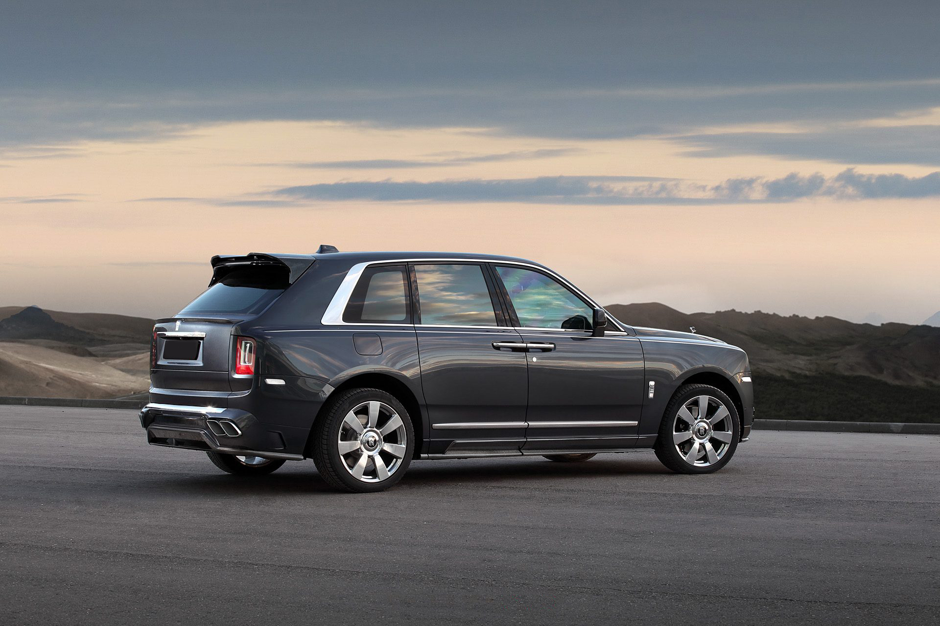 Hodoor Performance Carbon fiber Side Skirts for Rolls Royce