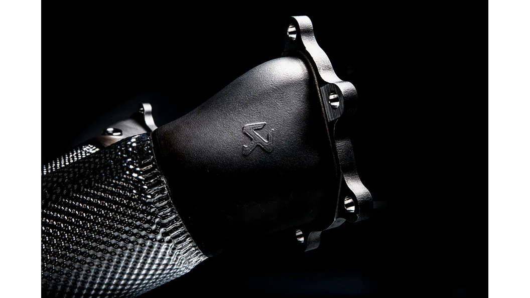 AKRAPOVIC exhaust system for Nissan R35 GT-R