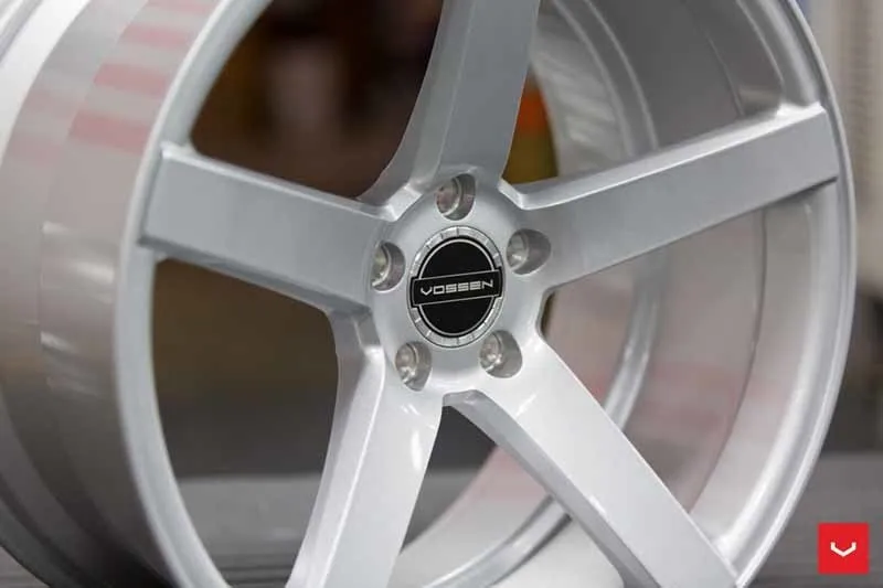 images-products-1-1726-232982206-Vossen-CV3-R-Wheel-Silver-Metallic-CV-Series-_-Vossen-Wheels-2018-1034-1047x698.jpg