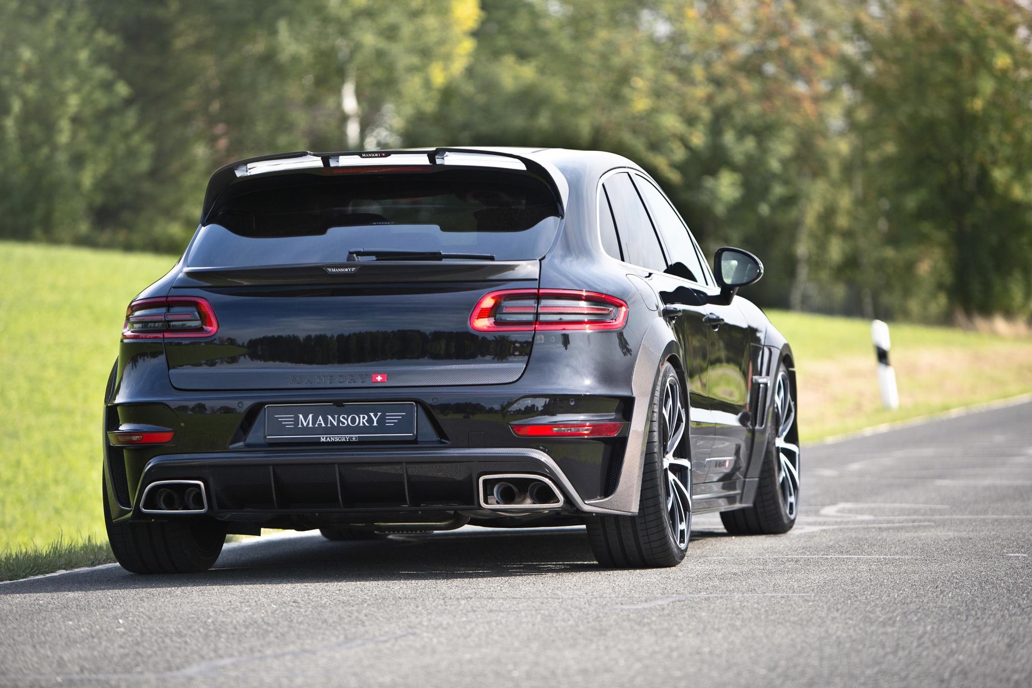 Mansory body kit for Porsche Macan carbon