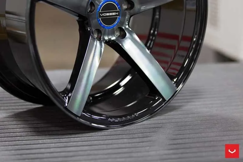 images-products-1-1748-232982228-Vossen-CV3-R-Wheel-Tinted-Gloss-Black-CV-Series-_-Vossen-Wheels-2018-1019-1047x698.jpg