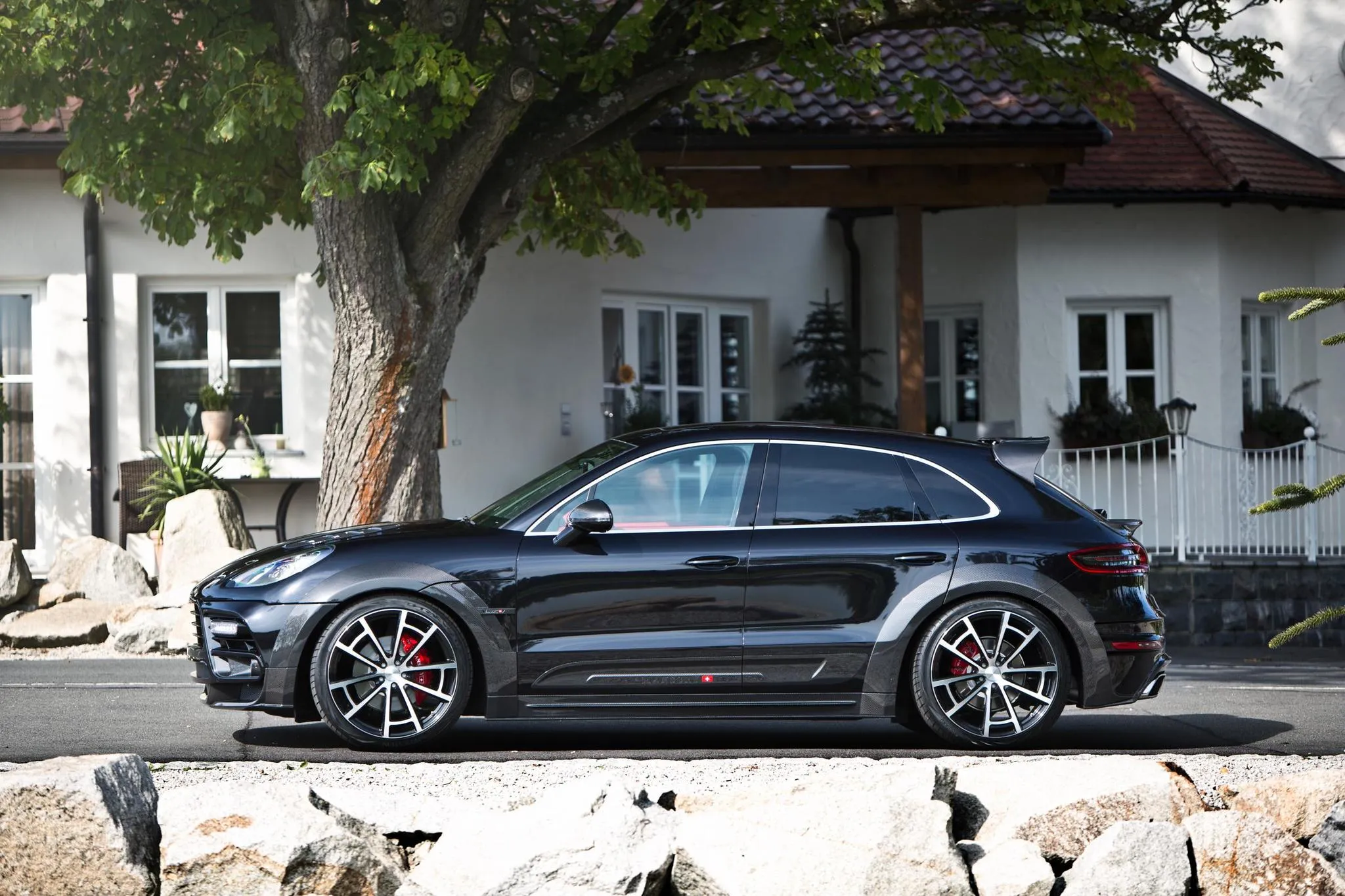 Mansory body kit for Porsche Macan latest model