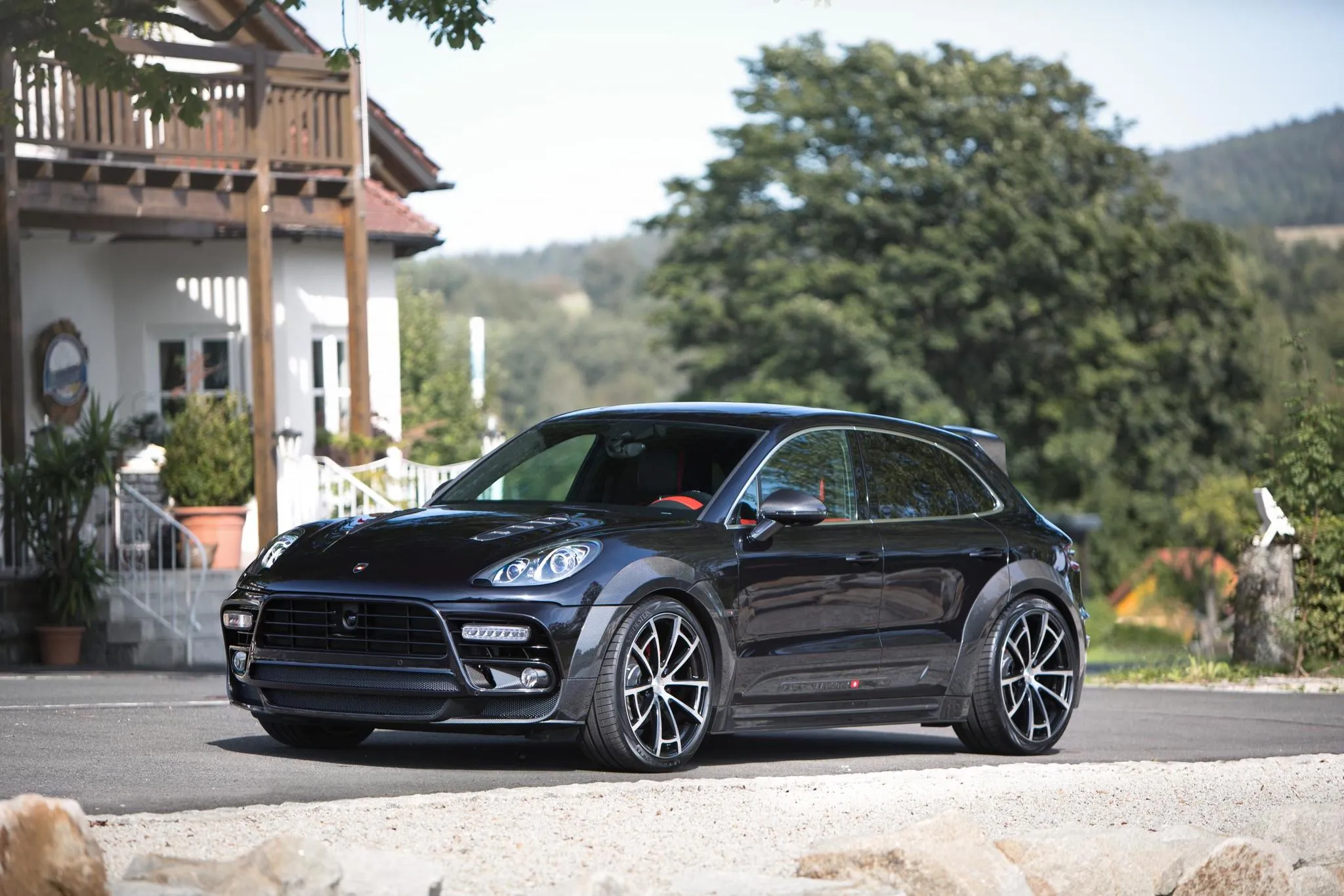 Mansory body kit for Porsche Macan new model