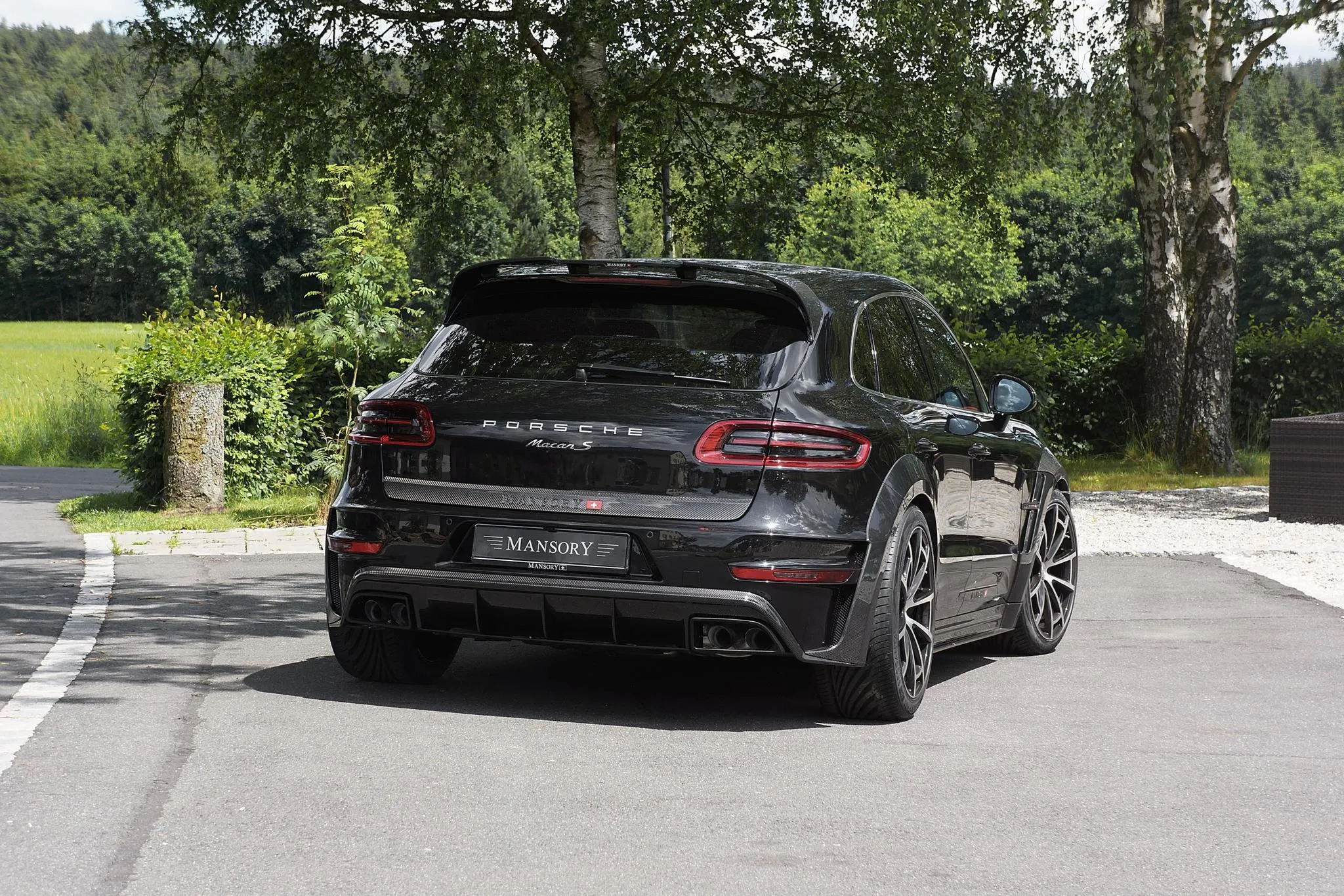 Mansory body kit for Porsche Macan new model