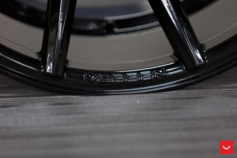 images-products-1-1759-232982239-Vossen-CVT-Wheel-C25-Gloss-Black-CV-Series-_-Vossen-Wheels-2018-1001-1047x698.jpg