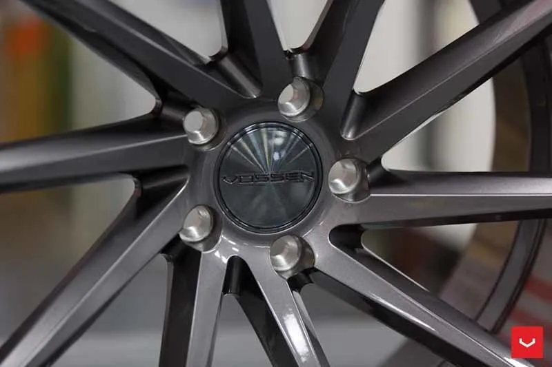 images-products-1-1780-232982260-Vossen-CV-Series-CVT-Gloss-Graphite-_-Vossen-Wheels-2018-1002-1047x698.jpg