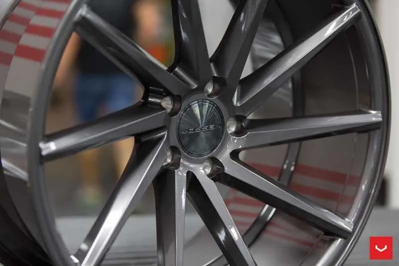 images-products-1-1781-232982261-Vossen-CV-Series-CVT-Gloss-Graphite-_-Vossen-Wheels-2018-1004-1047x698.jpg
