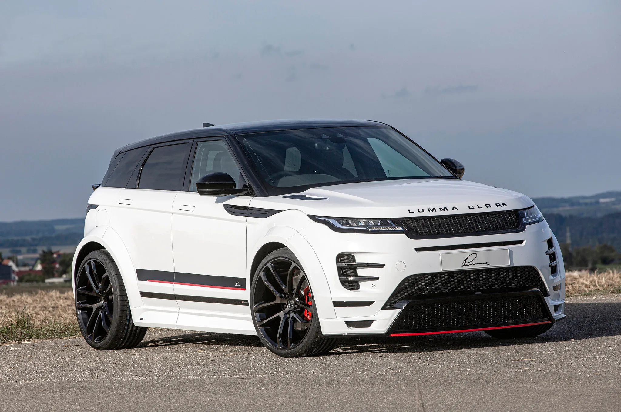 Check our price and buy Lumma CLR RE body kit for Land Rover Range Rover Evoque L551