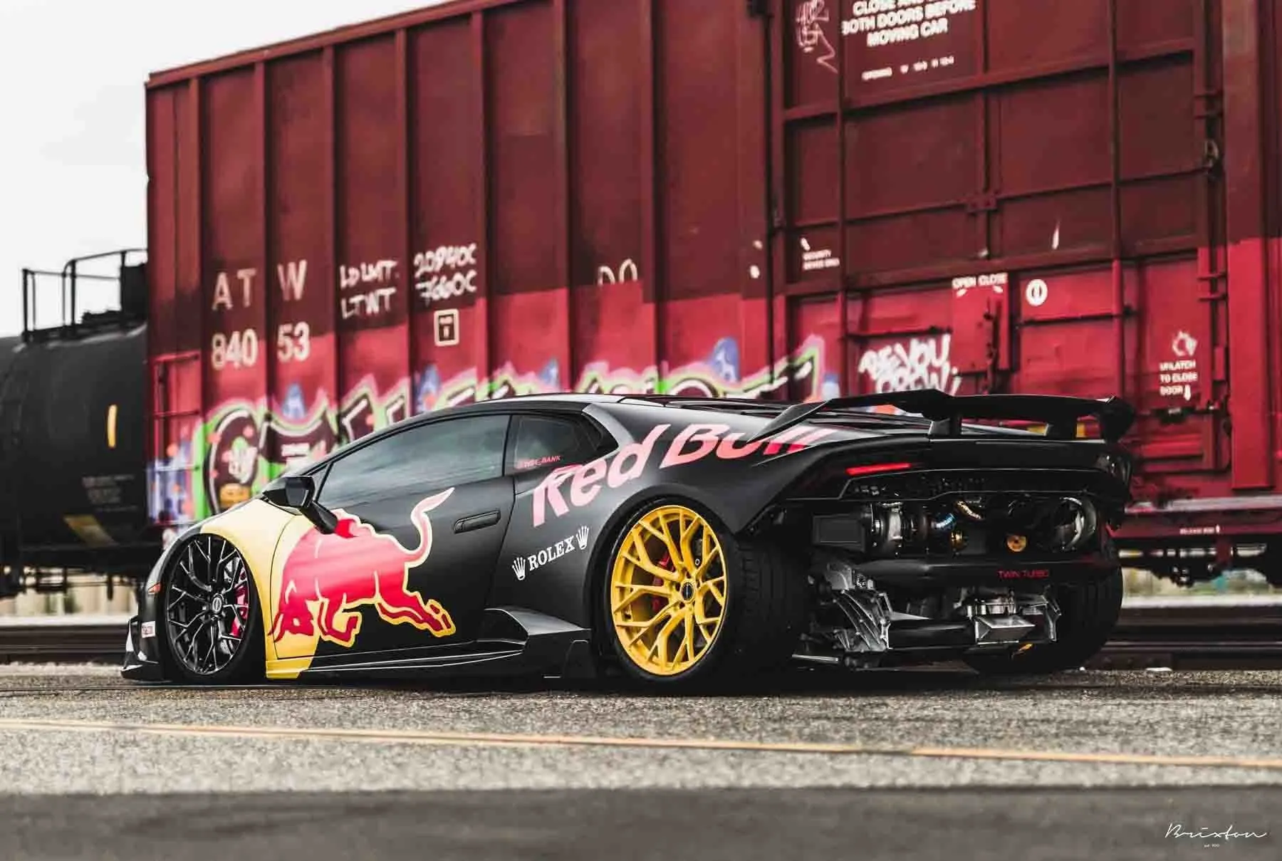 images-products-1-1898-232974186-lamborghini-huracan-redbull-brixton-forged-pf10-ultrasport-concave-forged-wheels-matte-black-hur.jpg
