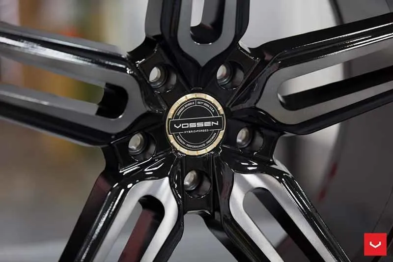 images-products-1-1924-232982404-Vossen-HF-1-Wheel-Tinted-Gloss-Black-Hybrid-Forged-Series-_-Vossen-Wheels-2018-1020-1047x698.jpg