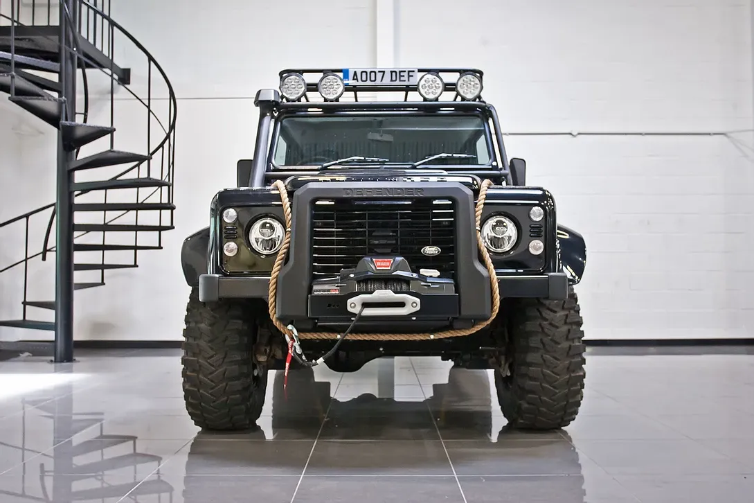 Urban  body kit for Land Rover Defender Spectre latest model