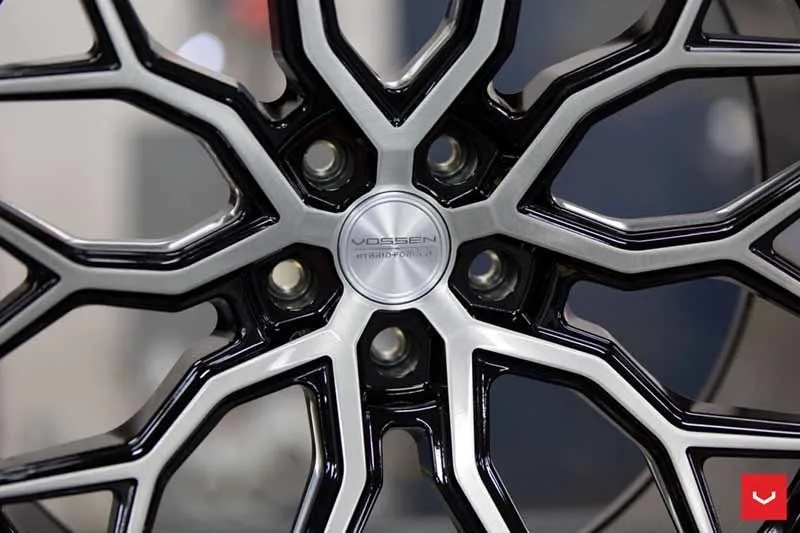 images-products-1-1959-232982439-Vossen-HF-2-Wheel-Tinted-Gloss-Black-Hybrid-Forged-Series-_-Vossen-Wheels-2018-1002-1047x698.jpg
