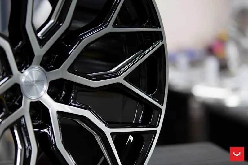 images-products-1-1964-232982444-Vossen-HF-2-Wheel-Tinted-Gloss-Black-Hybrid-Forged-Series-_-Vossen-Wheels-2018-1007-1047x698.jpg