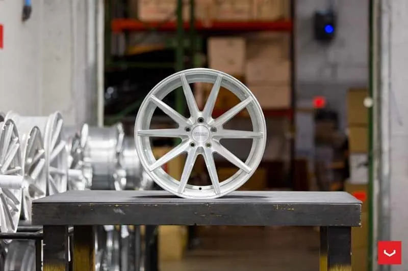 images-products-1-2000-232982480-Vossen-VFS-1-Wheel-Silver-Brushed-VF-Series-_-Vossen-Wheels-2018-1021-1047x698.jpg