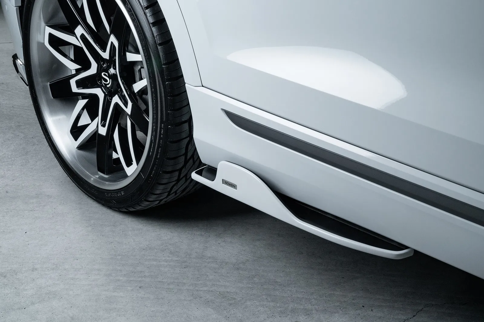Rowen body kit  Front Fender Extension for AUDI Q8 55TFSI quattro S Line new style