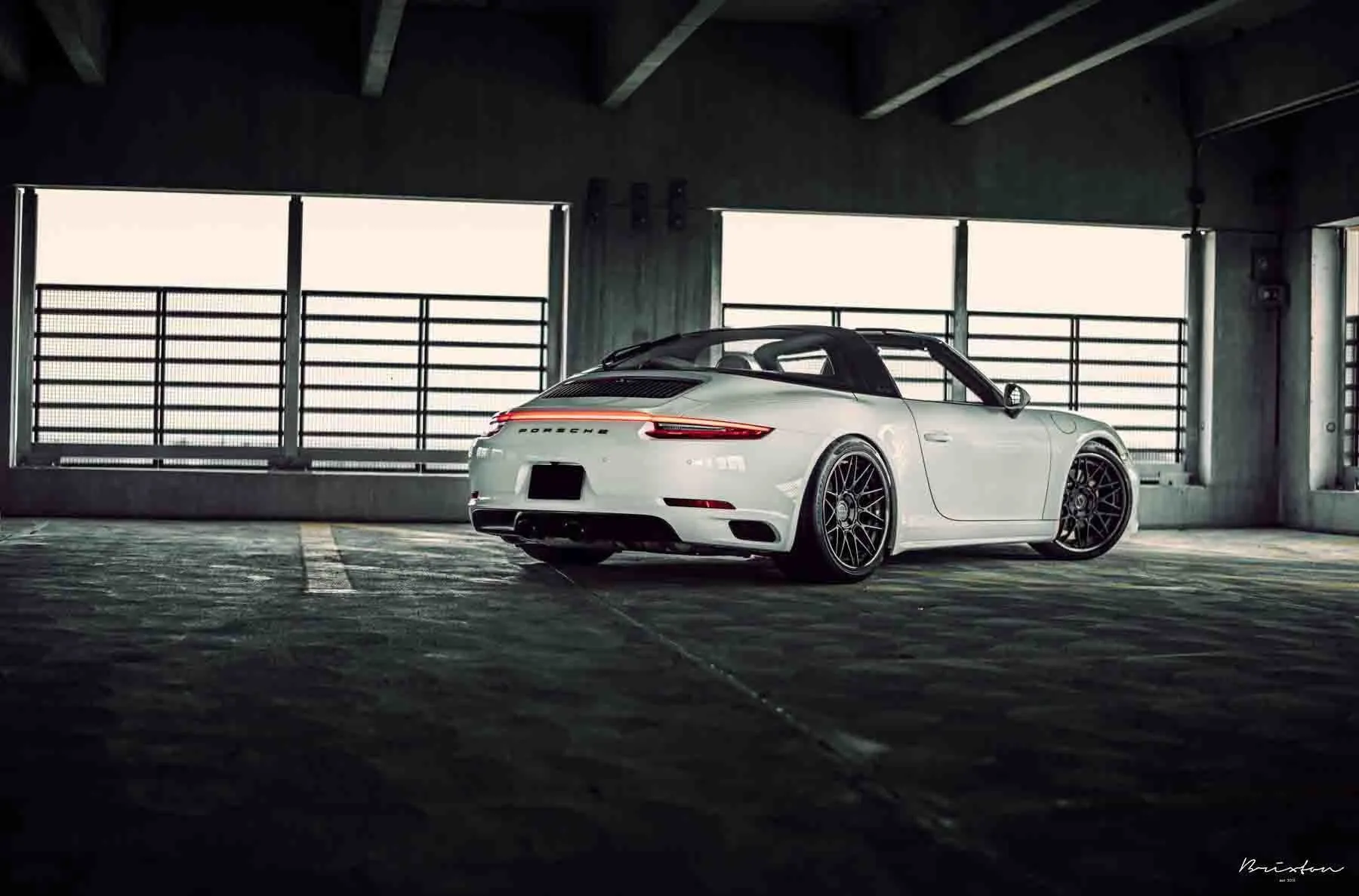 images-products-1-2045-232974333-brixton-forged-vl13-targa-series-wheels-white-porsche-991-targa-21-inch-concave-wheels-15-1800x1.jpg