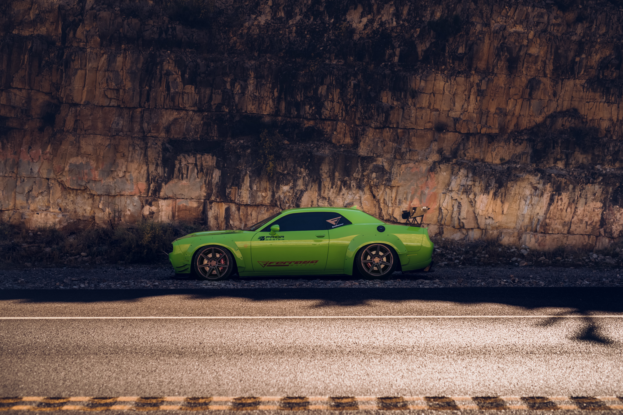 DODGE CHALLENGER  FERRADA R8-FR7 FORGED WHEELS