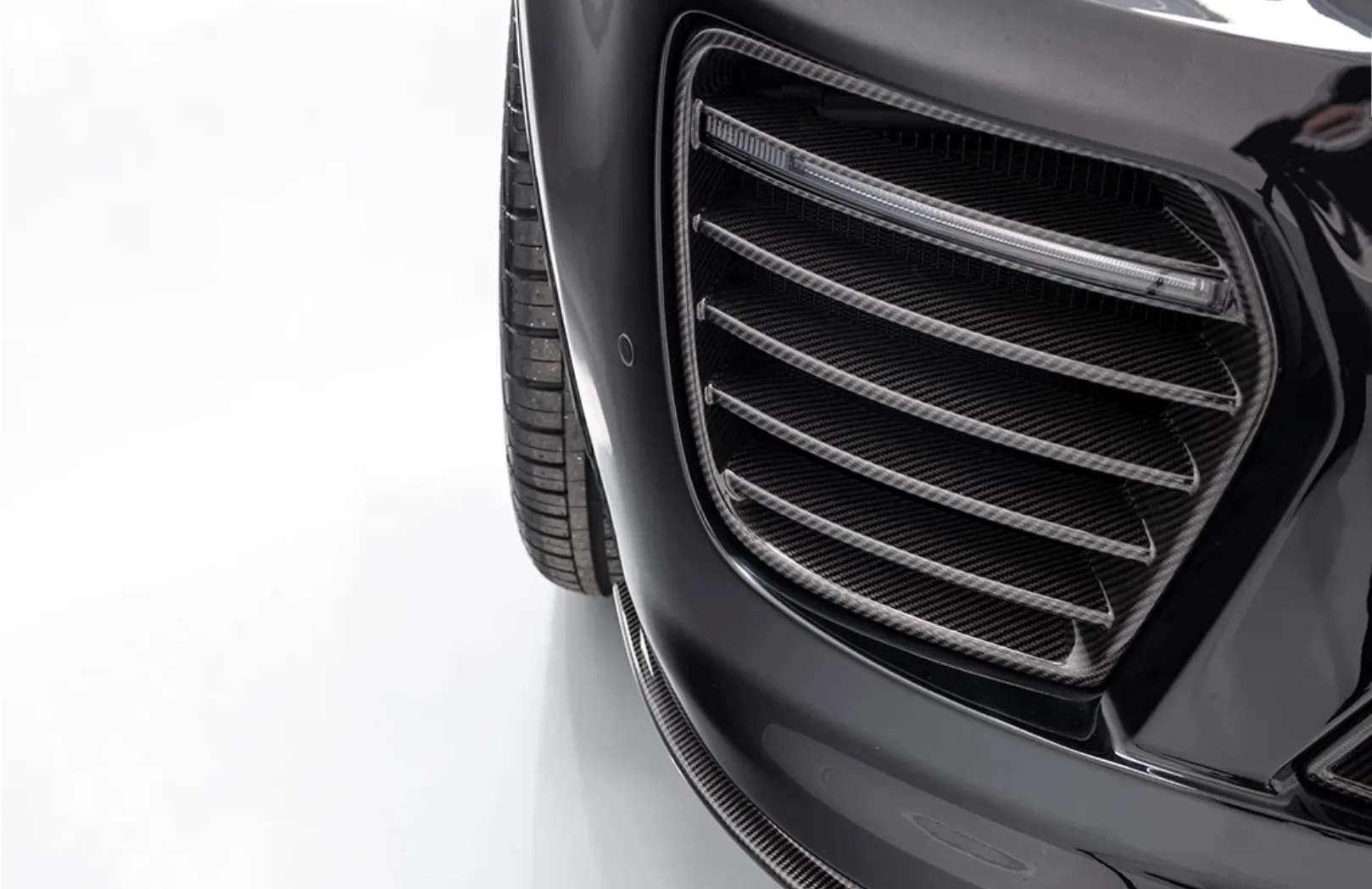 Urban body kit for Land Rover Discovery 5 Commercial new model