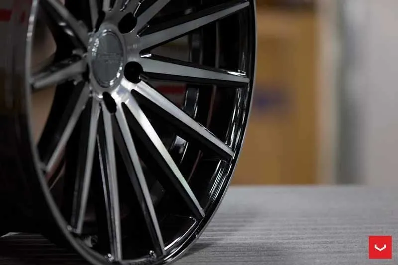 images-products-1-2185-232982665-Vossen-VFS-2-Wheel-Tinted-Gloss-Black-Hybrid-Forged-Series-_-Vossen-Wheels-2018-1007-1047x698.jpg