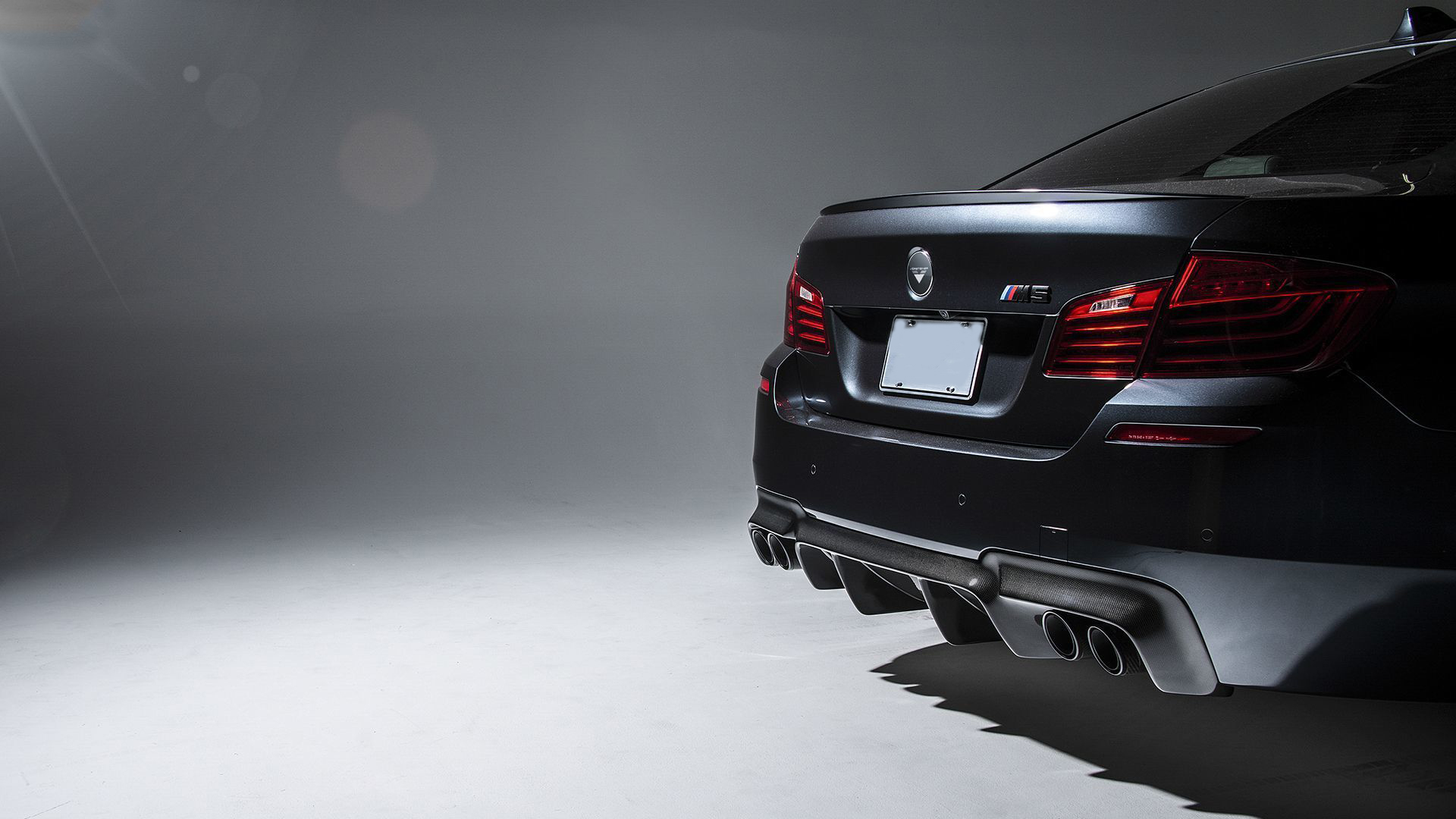 Hodoor Performance Carbon fiber Trunk Spoiler Vorsteiner Style for BMW M5