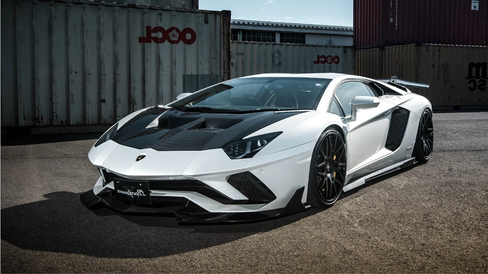 Liberty Walk body kit for Lamborghini Aventador S new model