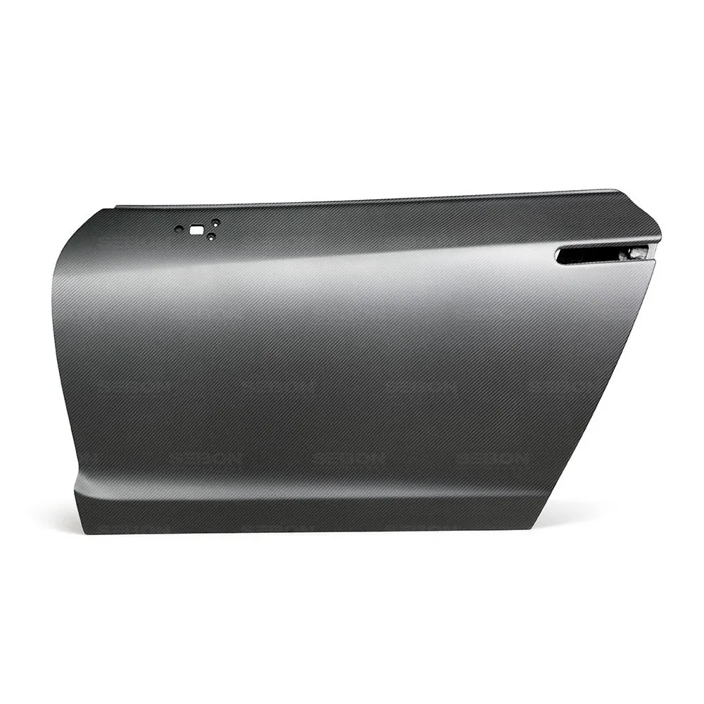SEIBON OEM-STYLE DRY CARBON DOORS FOR  NISSAN GT-R new model