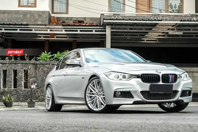 images-products-1-2277-232982757-BMW_3-Series-M3_VFS4_cb9ed13c-1047x696.jpg
