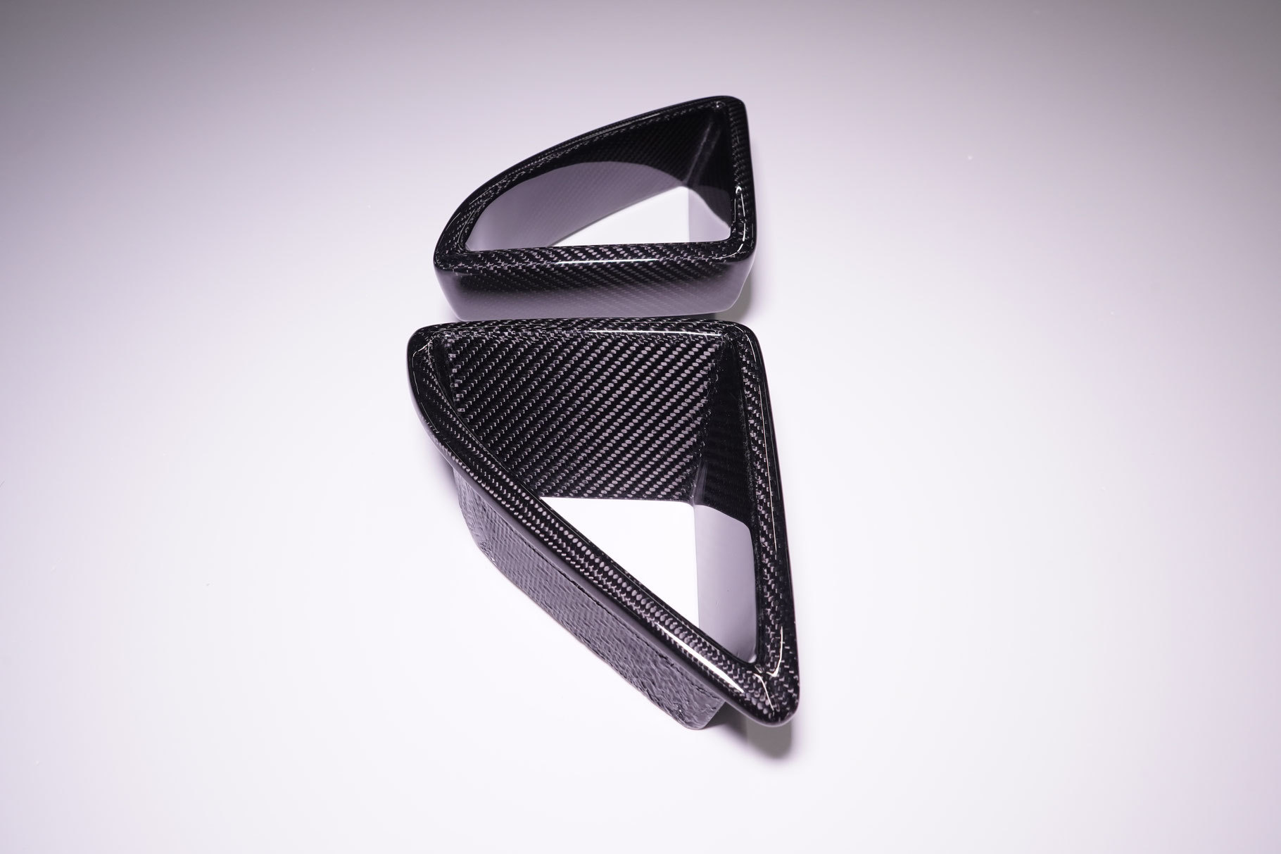 Hodoor Performance Carbon fiber front inserts for BMW 8