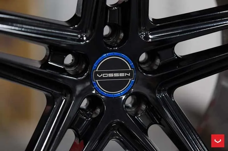 images-products-1-2322-232982802-Vossen-VFS-5-Wheel-C25-Gloss-Black-Hybrid-Forged-Series-_-Vossen-Wheels-2018-1002-1047x698.jpg
