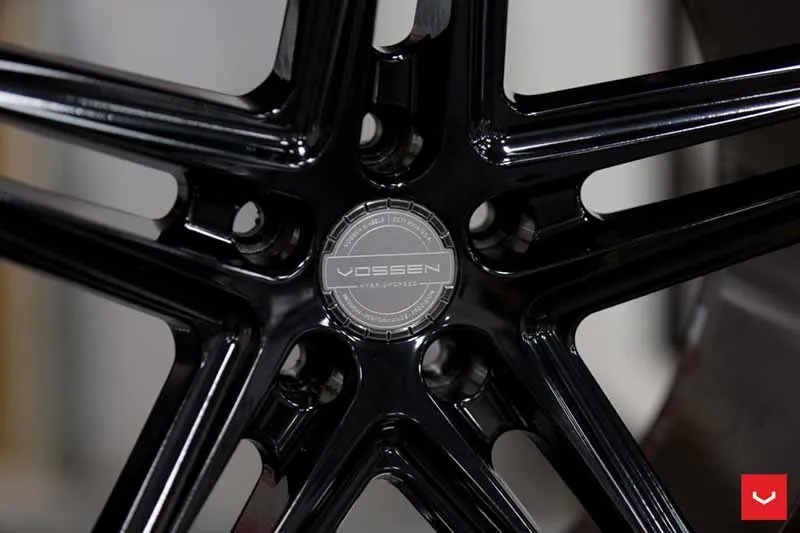 images-products-1-2323-232982803-Vossen-VFS-5-Wheel-C25-Gloss-Black-Hybrid-Forged-Series-_-Vossen-Wheels-2018-1009-1047x698.jpg