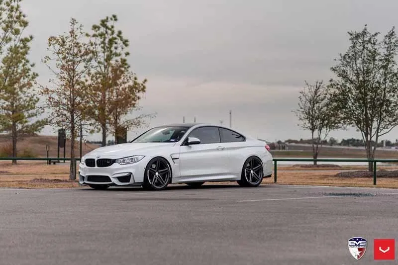 images-products-1-2372-232982852-BMW_M4_VFS5_124c9f42-1047x698.jpg