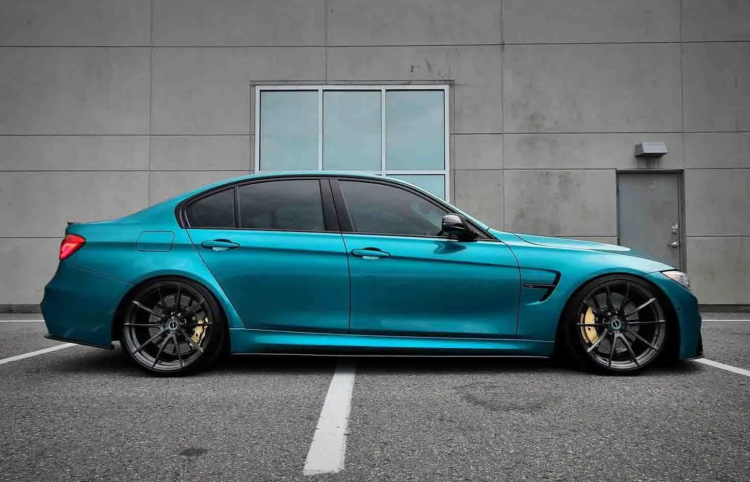 images-products-1-2380-232974668-atlantis-blue-m3-f80-bmw-brixton-forged-wr3-ultrasport-wheels-1-piece-concave-smoke-black-06-180.jpg