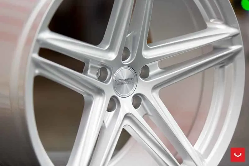 images-products-1-2390-232982870-Vossen-VFS-5-Wheel-Silver-Metallic-VF-Series-_-Vossen-Wheels-2018-1004-1047x698.jpg