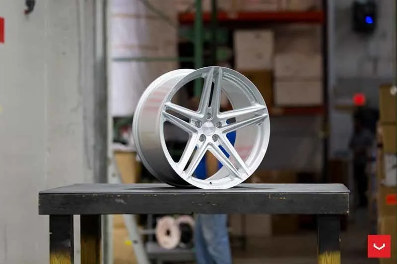images-products-1-2392-232982872-Vossen-VFS-5-Wheel-Silver-Metallic-VF-Series-_-Vossen-Wheels-2018-1005-1047x698.jpg