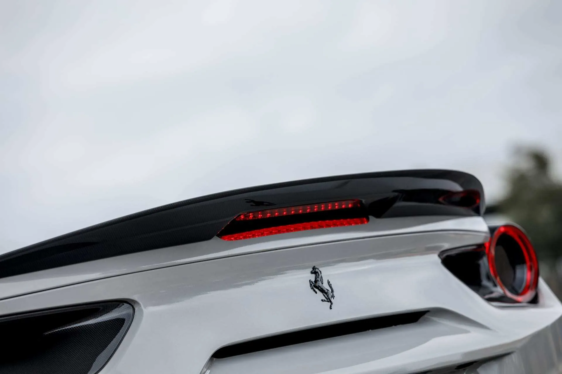 Vorsteiner Nero body kit for Ferrari 488 carbon fiber